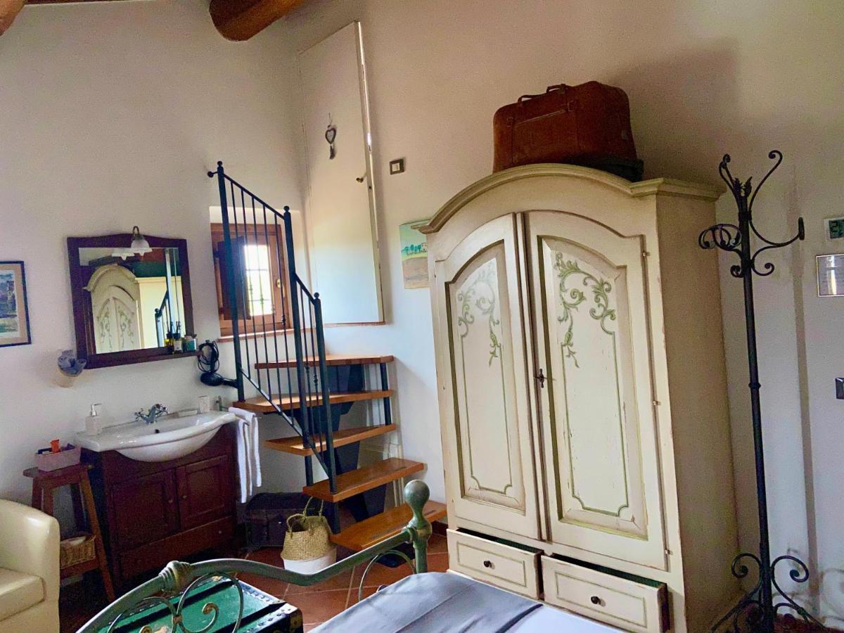 Bed And Breakfast Casale Del Sole Кастеллина-Мариттима Экстерьер фото